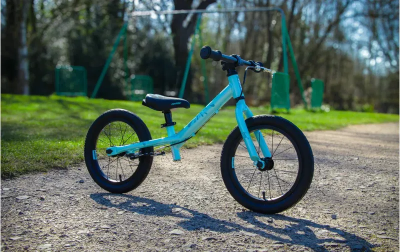 Squish 14cm Frame Kids Balance Bike in Mint-4