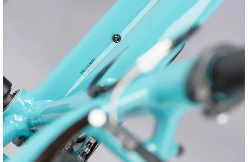 2021 Ridgeback Comet Open Frame Hybrid Bike in Green-9