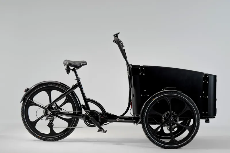 Cargobike of Sweden Delight with 2 benches-1